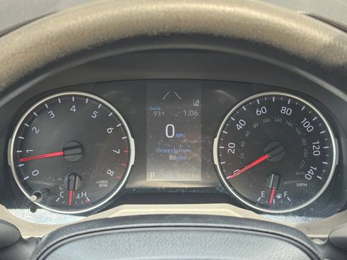 Used 2021 Toyota RAV4 LE AWD/4WD image 14
