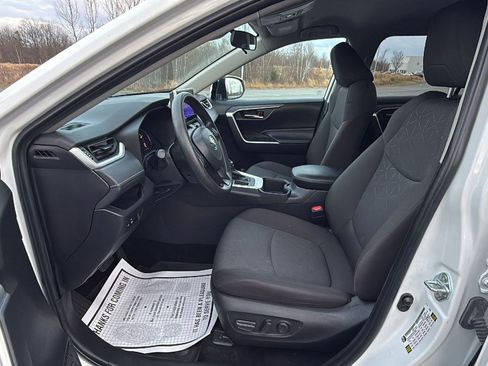 Used 2024 Toyota RAV4 XLE image 24