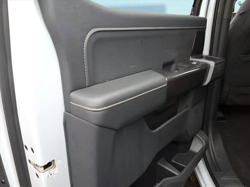 Certified 2022 Ford F150 XLT w/ Equipment Group 302A High image 19