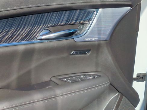 Certified 2024 Cadillac XT6 Premium Luxury w/ Technology Package AWD/4WD image 24