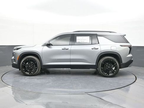 New 2026 Chevrolet Traverse LT w/ LPO, Floor Liner Package image 8