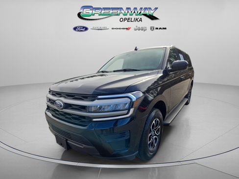 Used 2024 Ford Expedition Max XLT image 4
