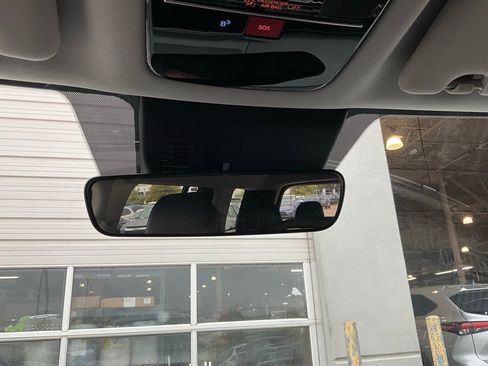 Used 2025 Hyundai Santa Fe SEL image 30