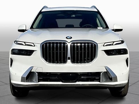 Used 2026 BMW X7 xDrive40i image 3