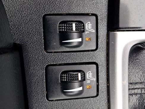 Used 2019 Toyota Highlander XLE image 26