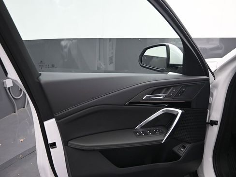 New 2026 BMW X1 xDrive28i w/ Convenience Package image 10