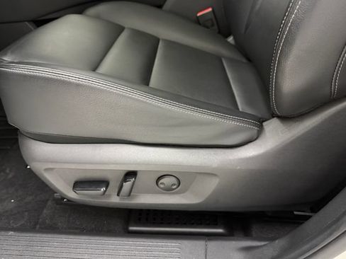Used 2022 Nissan Rogue SL FWD image 28