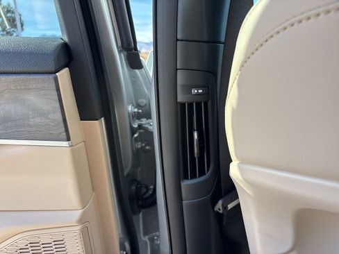 New 2025 Jeep Grand Cherokee L Limited w/ Black Appearance Package AWD/4WD image 41