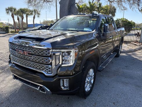 Certified 2023 GMC Sierra 2500 Denali w/ Denali Ultimate Package image 3