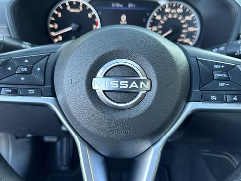 Used 2023 Nissan Altima 2.5 SV image 16