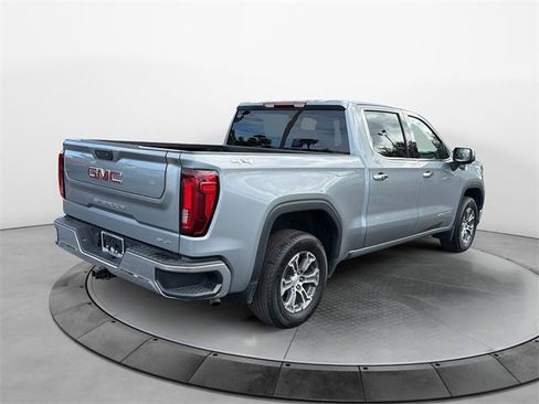 Used 2024 GMC Sierra 1500 SLT image 7