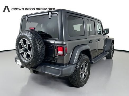 Used 2019 Jeep Wrangler Unlimited Sport S AWD/4WD image 5
