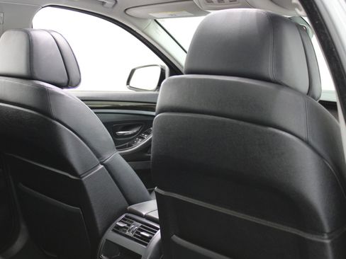 Used 2011 BMW 528i Sedan image 43