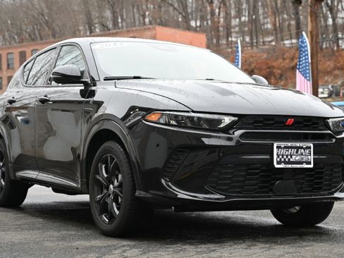 Used 2024 Dodge Hornet R/T w/ R/T Blacktop Package image 7