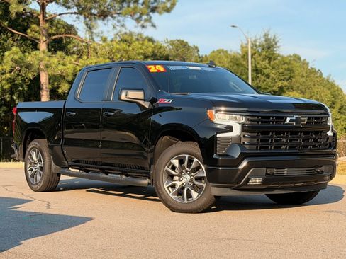 Used 2024 Chevrolet Silverado 1500 RST w/ All Star Edition Plus AWD/4WD image 2