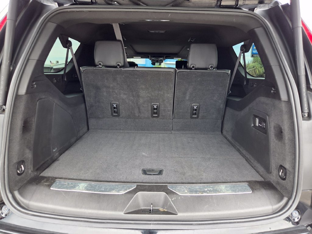 Used 2021 Cadillac Escalade ESV Sport w/ Driver Assist Tech Package RWD image 27