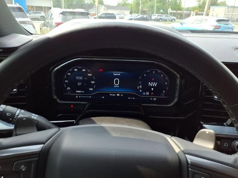 Used 2023 Chevrolet Silverado 1500 High Country w/ High Country Premium Package image 8