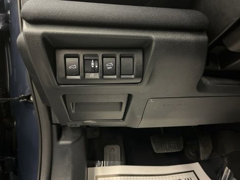 Certified 2025 Subaru Outback Premium w/ Popular Package #1A image 13