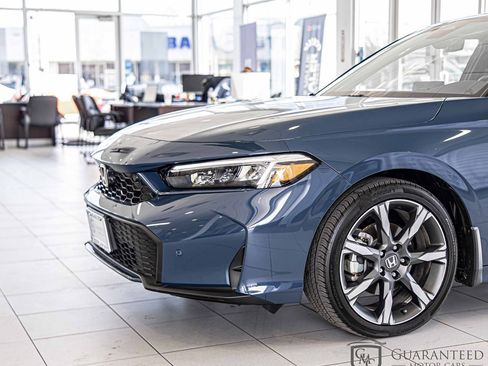 Used 2026 Honda Civic Sport Touring image 4