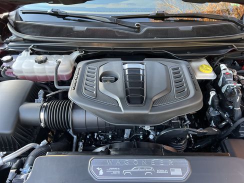 Used 2024 Jeep Wagoneer Series II w/ Premium Group I image 16