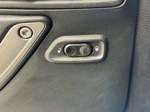 Used 2017 Jeep Wrangler Unlimited Sport AWD/4WD image 18