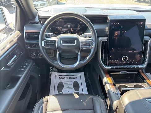 Used 2026 GMC Yukon Denali w/ Sun & Power Step Package AWD/4WD image 23