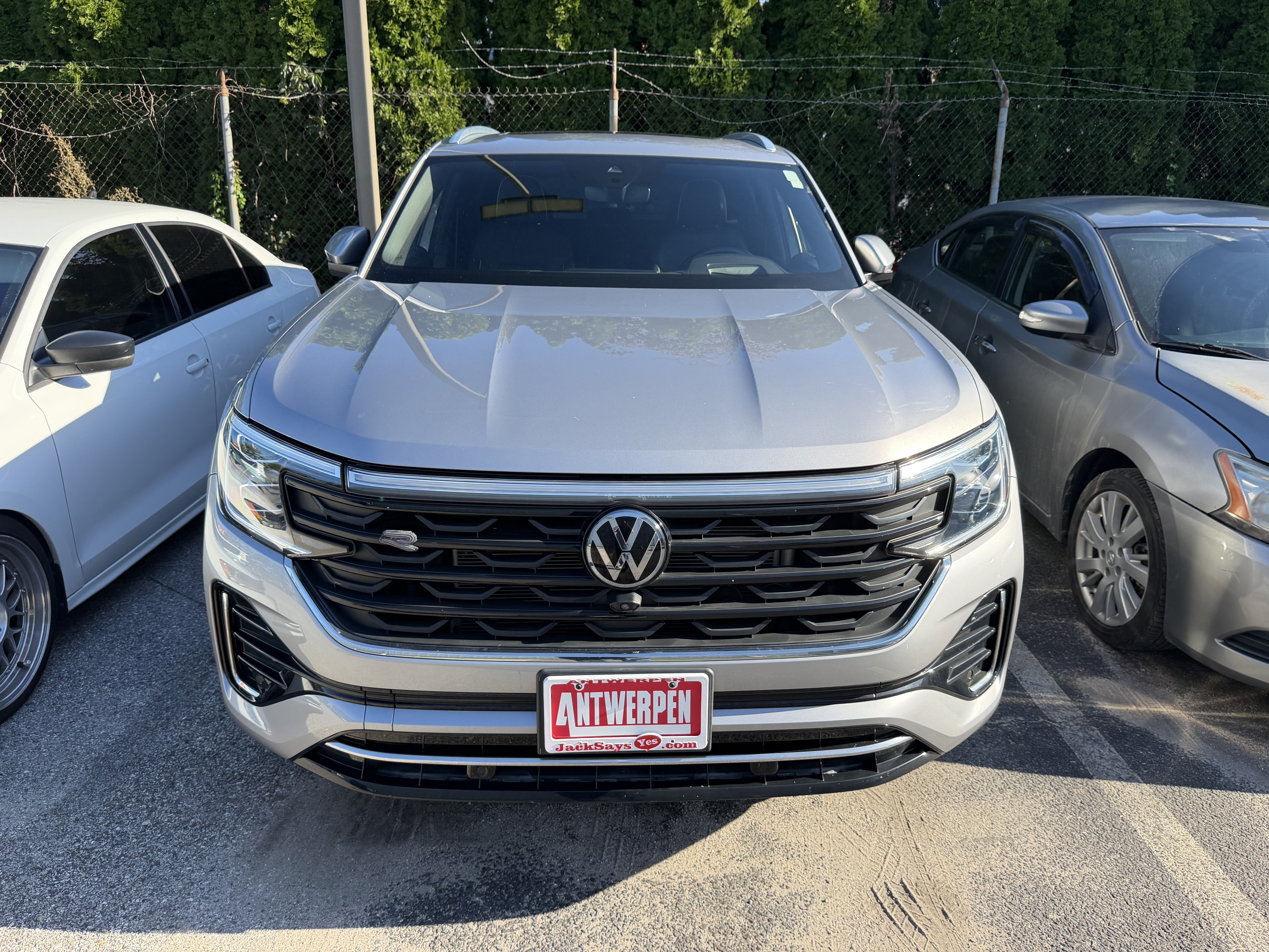 Used 2024 Volkswagen Atlas Cross Sport SEL Premium R-Line AWD/4WD image 4