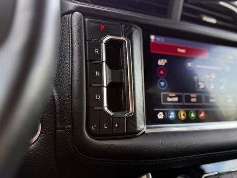 Used 2021 GMC Yukon XL Denali image 22