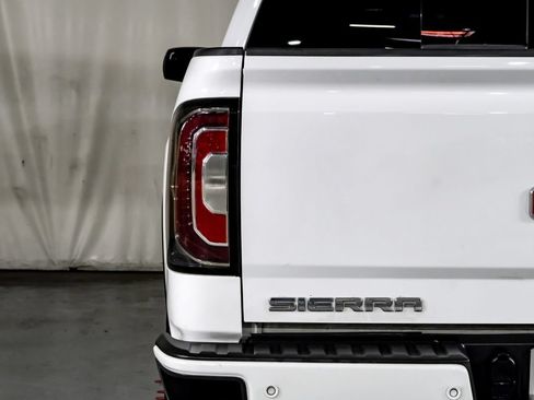 Used 2016 GMC Sierra 1500 SLT w/ All-Terrain Package AWD/4WD image 41