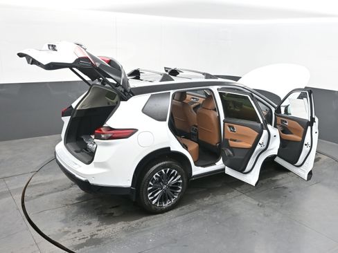 New 2026 Nissan Rogue Platinum w/ Platinum Premium Package image 36