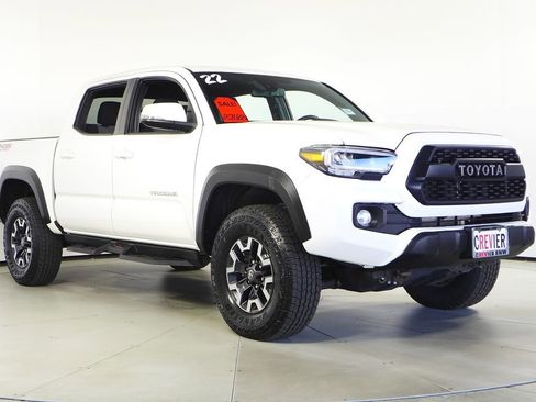 Used 2022 Toyota Tacoma TRD Off-Road image 4
