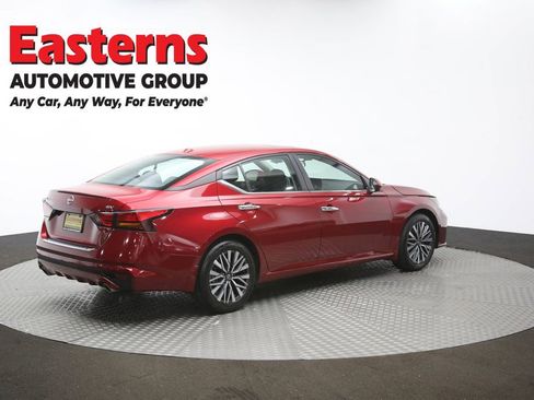 Used 2023 Nissan Altima 2.5 SV w/ SV Premium Package image 42