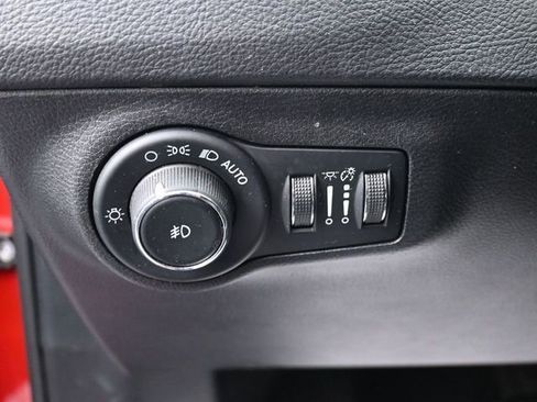 Used 2018 Jeep Compass Limited w/ Navigation Group image 37