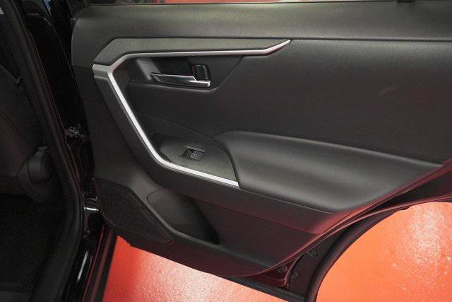 Certified 2022 Toyota RAV4 XLE Premium AWD/4WD image 26