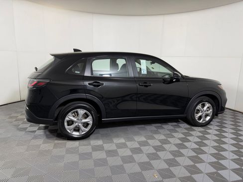 Certified 2025 Honda HR-V LX image 7
