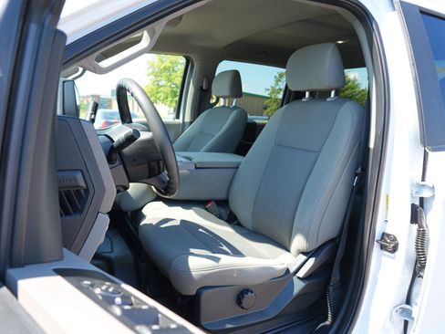 Used 2020 Ford F250 XL w/ STX Appearance Package AWD/4WD image 12