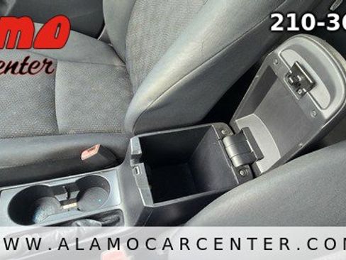 Used 2010 Toyota Corolla S image 40