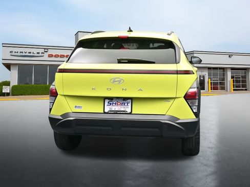 Used 2024 Hyundai Kona SEL AWD/4WD image 4