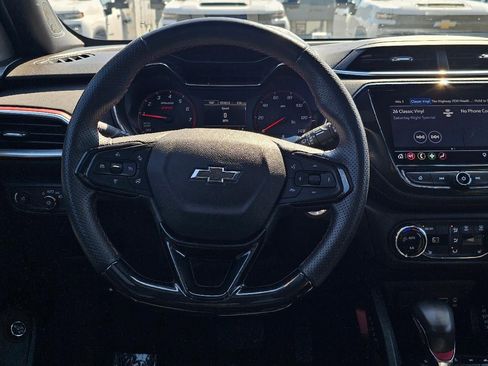 Used 2023 Chevrolet TrailBlazer RS w/ Sun and Liftgate Package image 13