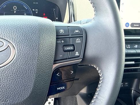 Used 2026 Toyota Camry SE w/ Convenience Package FWD image 24