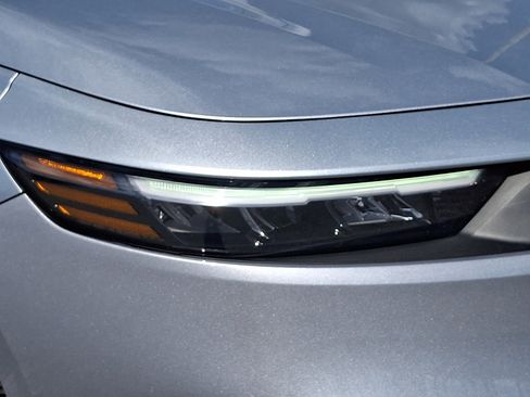 Used 2025 Honda Accord Sport image 9