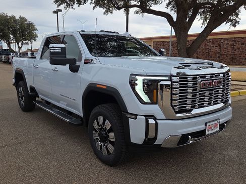 New 2026 GMC Sierra 2500 Denali w/ Denali Reserve Package AWD/4WD image 5