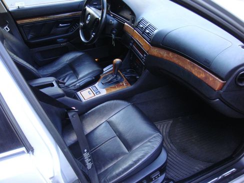 Used 2002 BMW 530i Sedan image 13