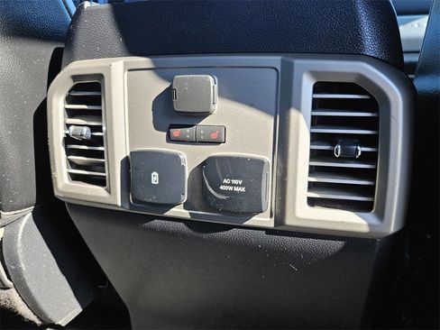 Used 2017 Ford F450 Lariat w/ Lariat Ultimate Package image 33