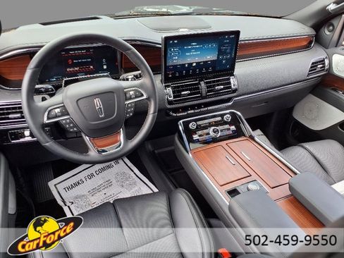 Used 2024 Lincoln Navigator L Reserve image 37