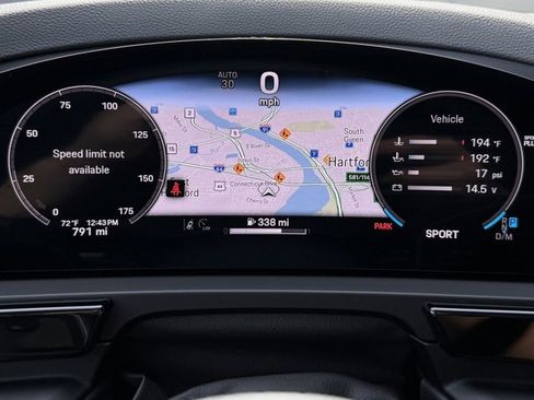 Used 2025 Porsche Cayenne image 24