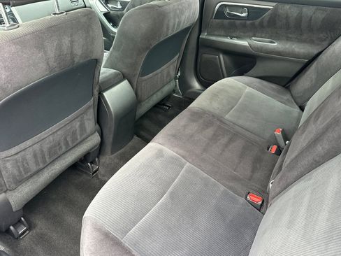 Used 2013 Nissan Altima 3.5 S image 13