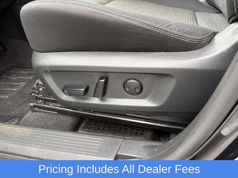 Used 2023 Nissan Rogue SV AWD/4WD image 16