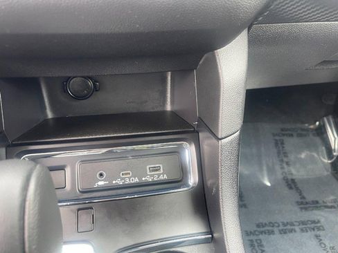 Used 2024 Subaru Ascent Premium w/ Convenience Package image 36