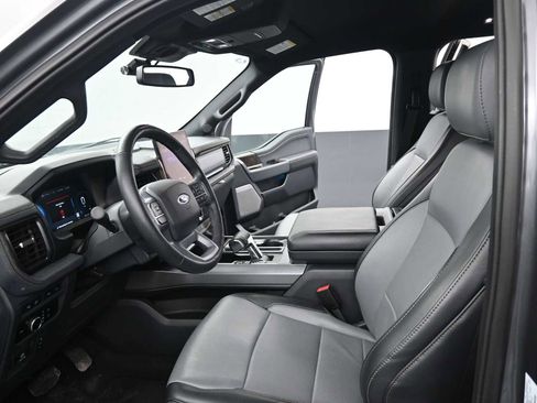 Used 2023 Ford F150 Lightning Lariat image 12